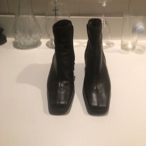 Sesto Meucci Leather Ankle Booties